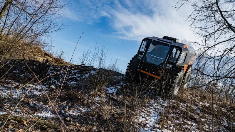 万域行智能座舱